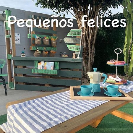 Gasthaus Casa Enric , Con Zona Infantil, Piscina Y Parking Privado Deltebre Exterior foto