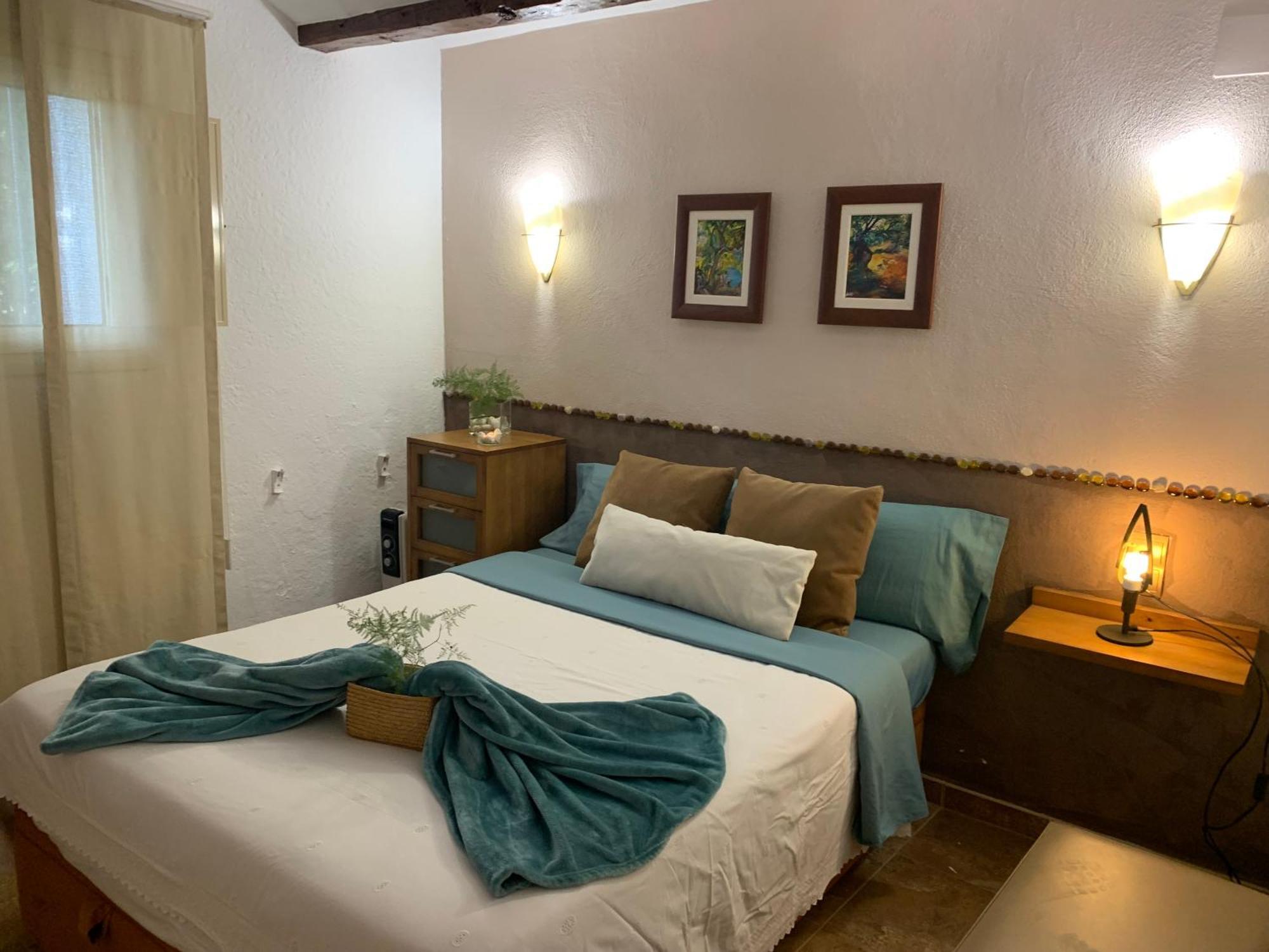 Gasthaus Casa Enric , Con Zona Infantil, Piscina Y Parking Privado Deltebre Exterior foto