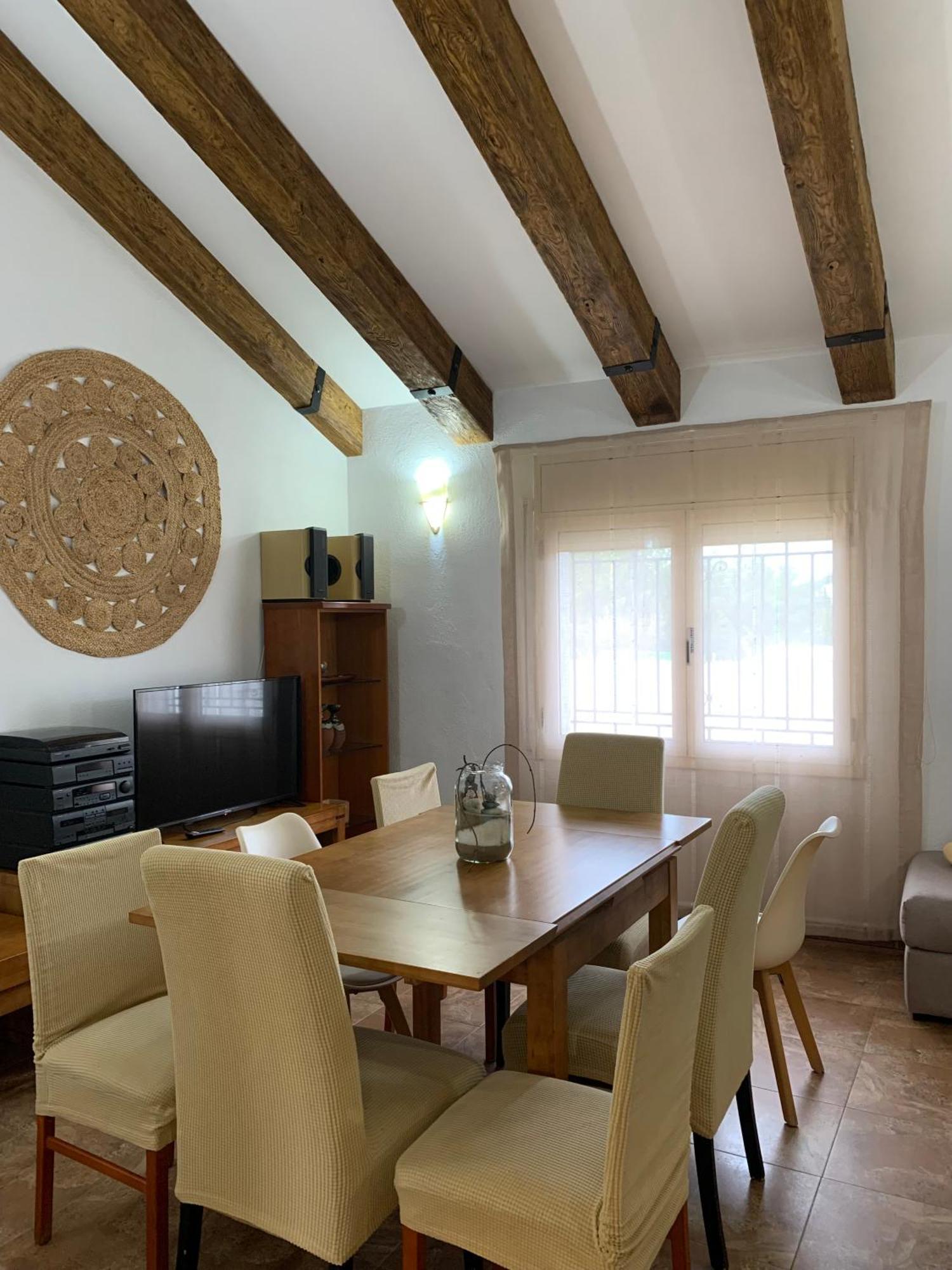 Gasthaus Casa Enric , Con Zona Infantil, Piscina Y Parking Privado Deltebre Exterior foto